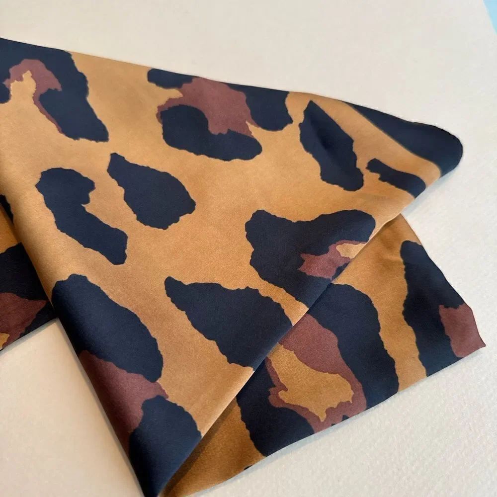 Leopard Print Scarf P9 - Picture 4 of 4